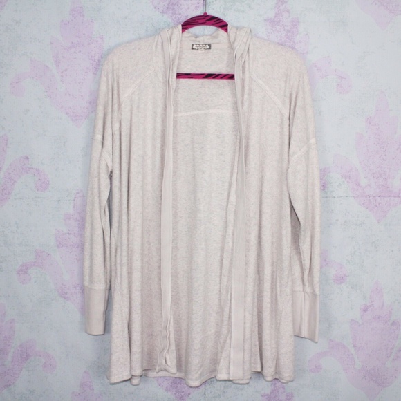 Buckle Sweaters - Eyeshadow XL Buckle Oatmeal Heather Knit Cardigan